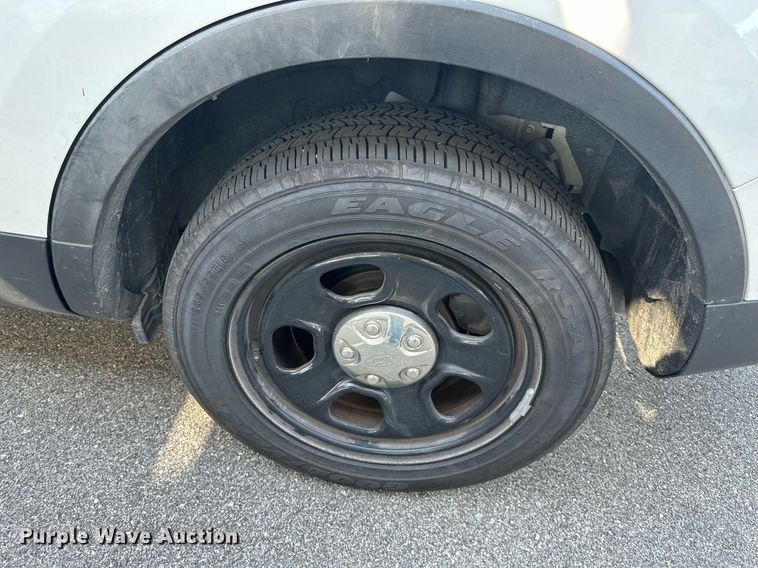 image for item DS2261 2015 Ford Explorer Police Interceptor  SUV