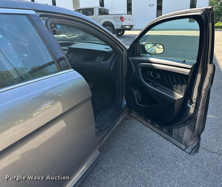 image for item DS2262 2013 Ford Taurus Police Interceptor