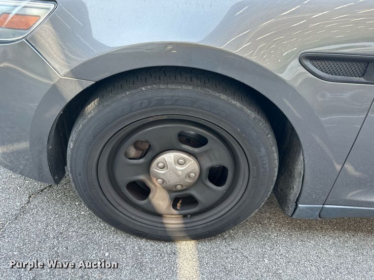 image for item DS2262 2013 Ford Taurus Police Interceptor