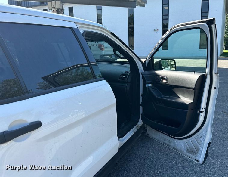 image for item DS2263 2014 Ford Explorer Police Interceptor  SUV