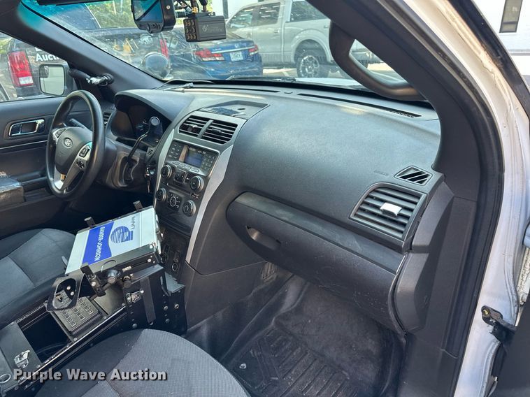 image for item DS2263 2014 Ford Explorer Police Interceptor  SUV