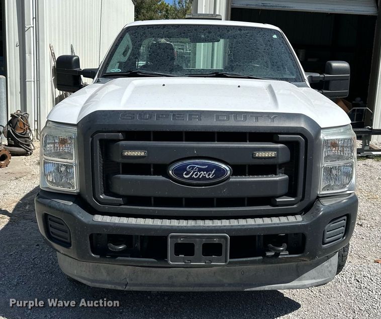 image for item DS2264 2012 Ford F350 pickup truck