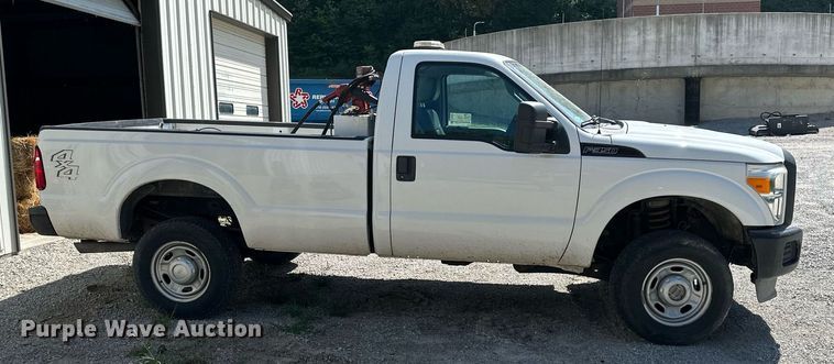 image for item DS2264 2012 Ford F350 pickup truck