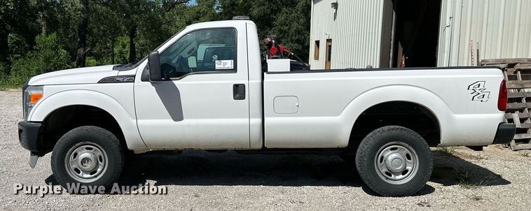 image for item DS2264 2012 Ford F350 pickup truck