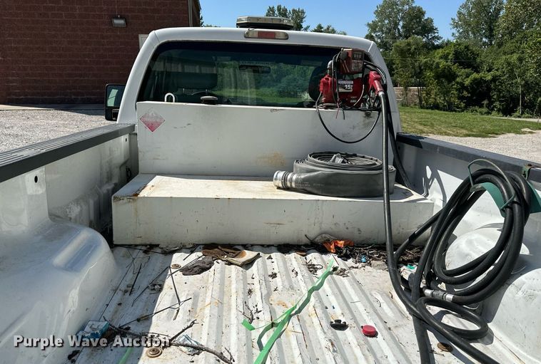 image for item DS2264 2012 Ford F350 pickup truck