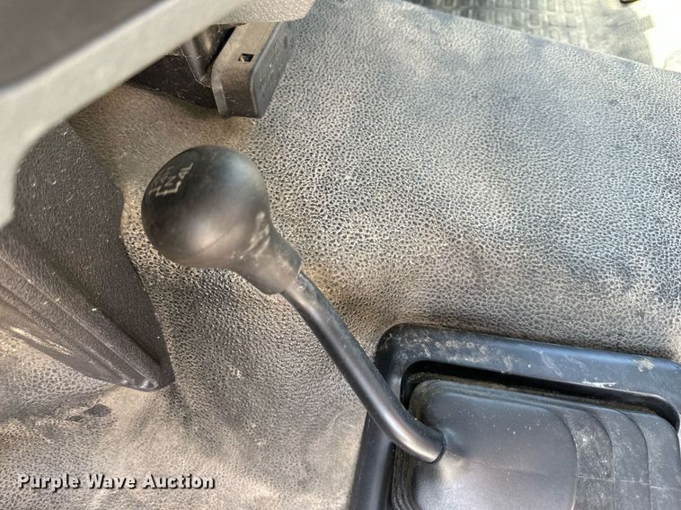 image for item DS2264 2012 Ford F350 pickup truck