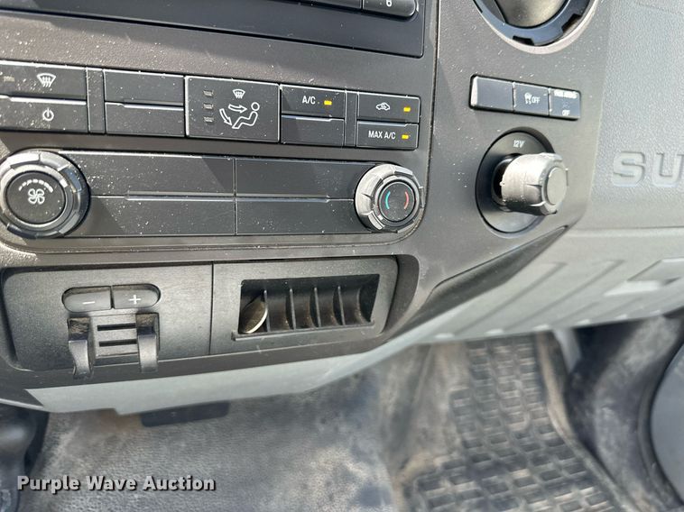 image for item DS2264 2012 Ford F350 pickup truck