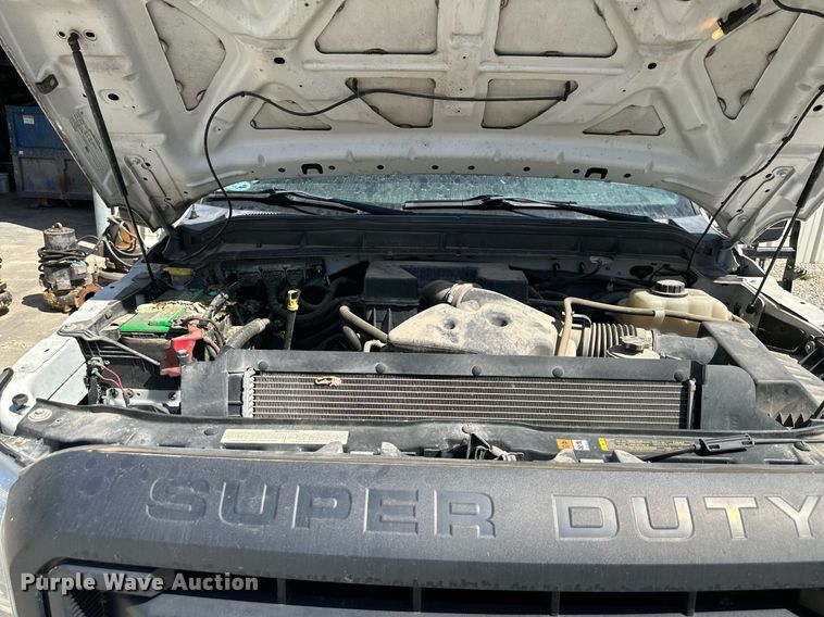 image for item DS2264 2012 Ford F350 pickup truck