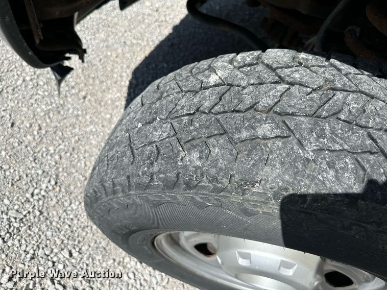 image for item DS2264 2012 Ford F350 pickup truck