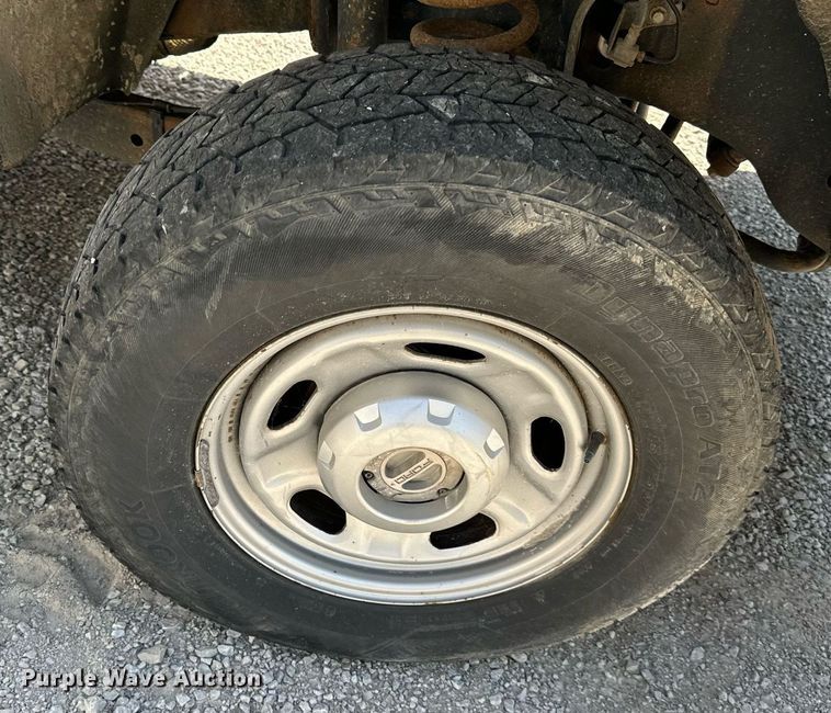 image for item DS2264 2012 Ford F350 pickup truck