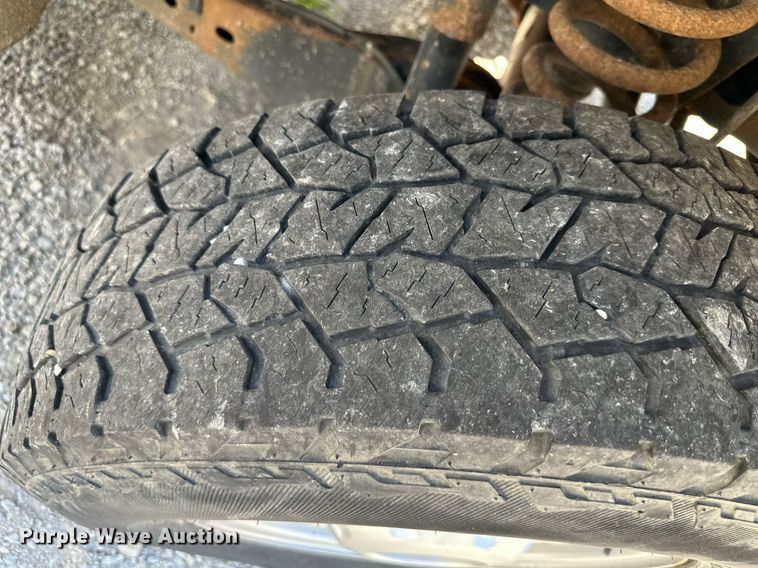 image for item DS2264 2012 Ford F350 pickup truck