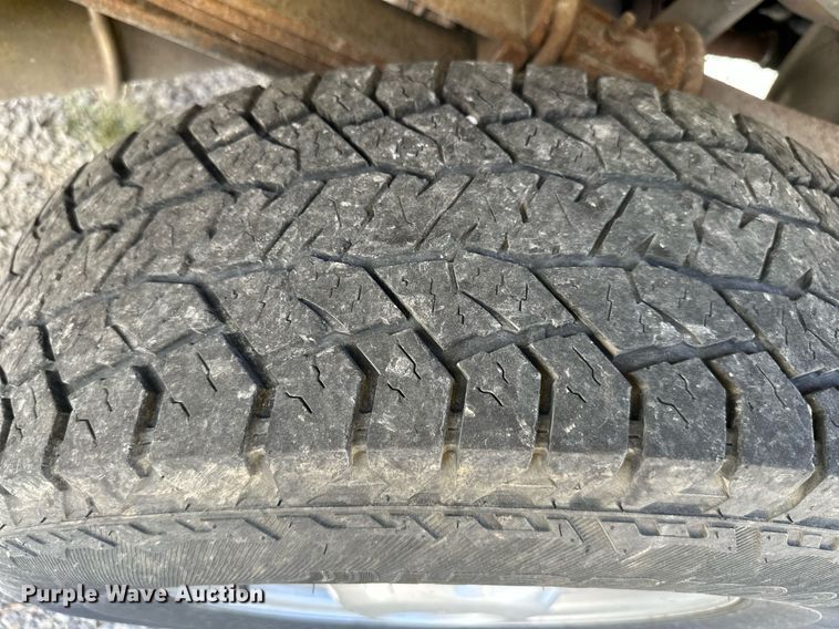 image for item DS2264 2012 Ford F350 pickup truck