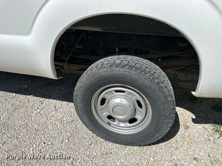 image for item DS2264 2012 Ford F350 pickup truck