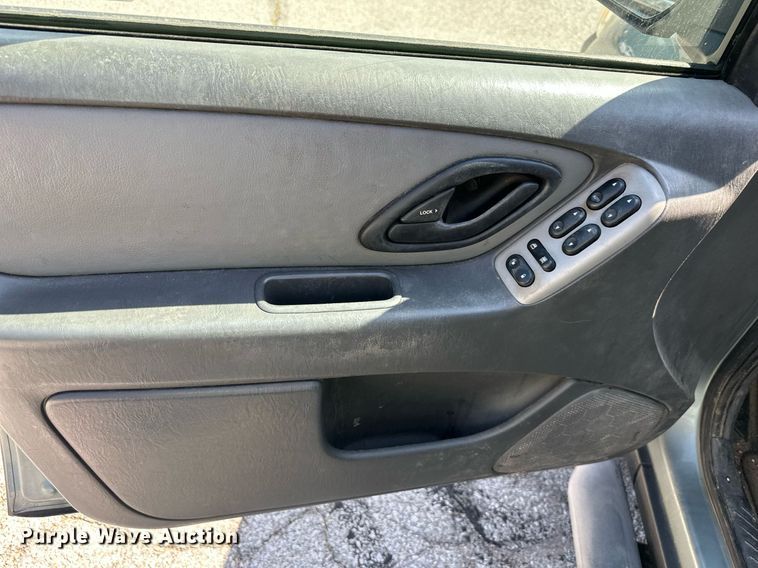 image for item DS2289 2006 Ford Escape  SUV