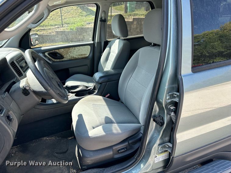 image for item DS2289 2006 Ford Escape  SUV