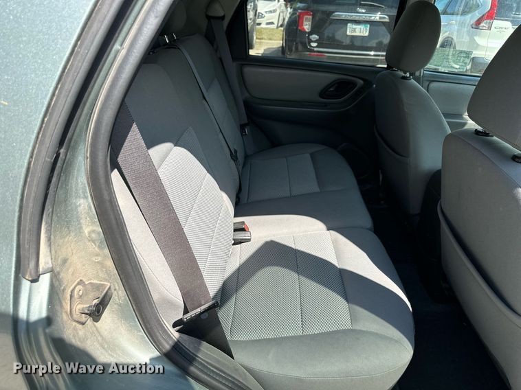 image for item DS2289 2006 Ford Escape  SUV