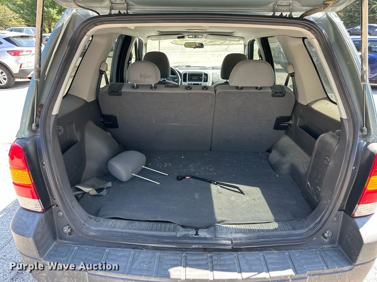 image for item DS2289 2006 Ford Escape  SUV