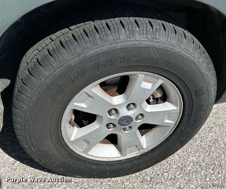 image for item DS2289 2006 Ford Escape  SUV
