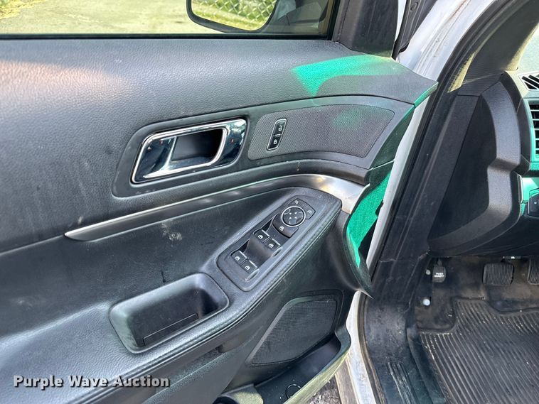 image for item GH9280 2016 Ford Explorer Police Interceptor  SUV