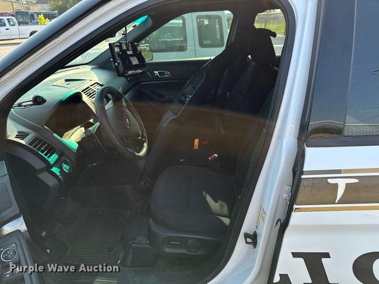 image for item GH9280 2016 Ford Explorer Police Interceptor  SUV