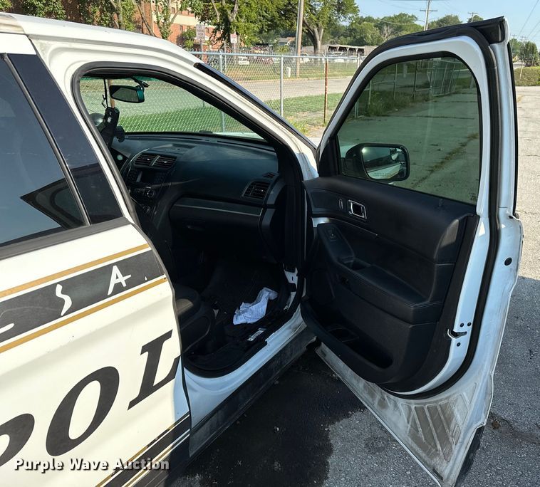 image for item GH9280 2016 Ford Explorer Police Interceptor  SUV