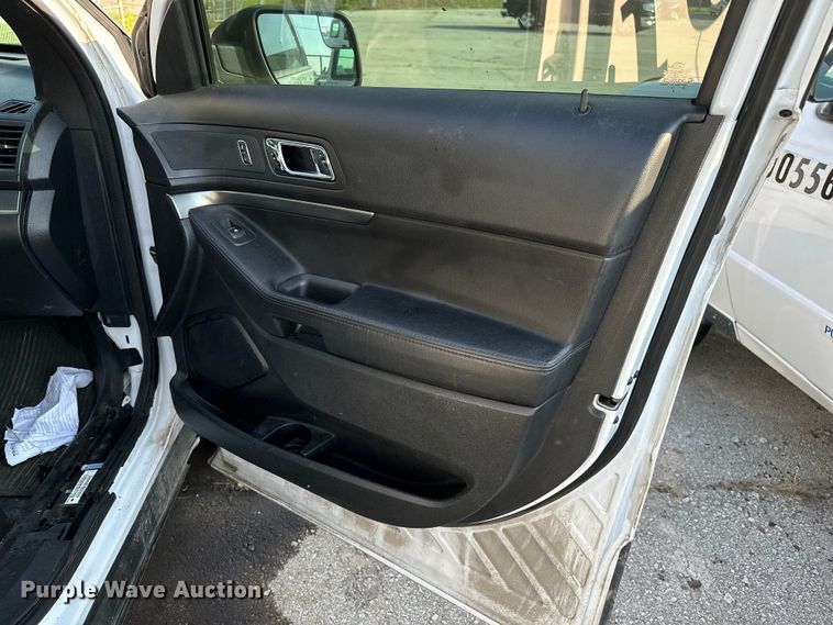 image for item GH9280 2016 Ford Explorer Police Interceptor  SUV