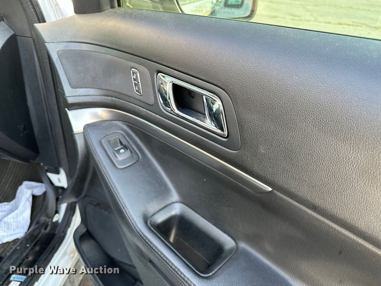 image for item GH9280 2016 Ford Explorer Police Interceptor  SUV