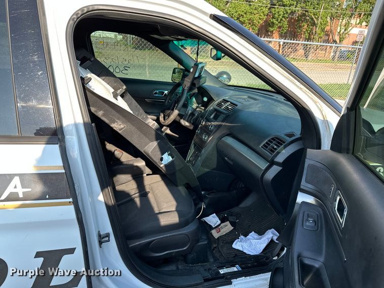 image for item GH9280 2016 Ford Explorer Police Interceptor  SUV