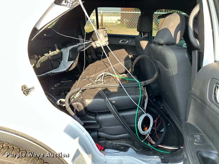 image for item GH9280 2016 Ford Explorer Police Interceptor  SUV