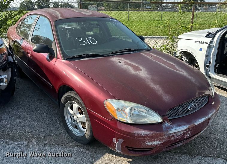 image for item GH9285 2006 Ford Taurus