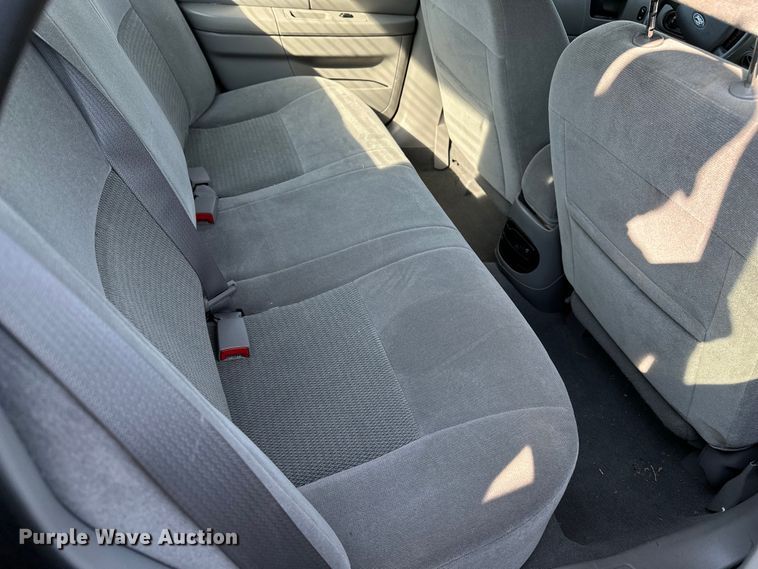 image for item GH9285 2006 Ford Taurus