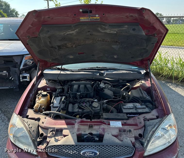 image for item GH9285 2006 Ford Taurus