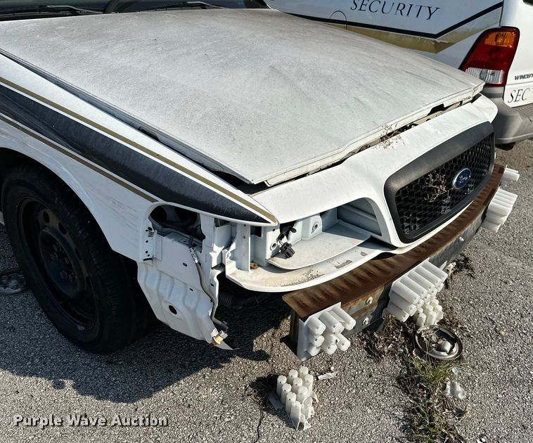 image for item GH9288 (2) Ford Crown Victoria Police Interceptors