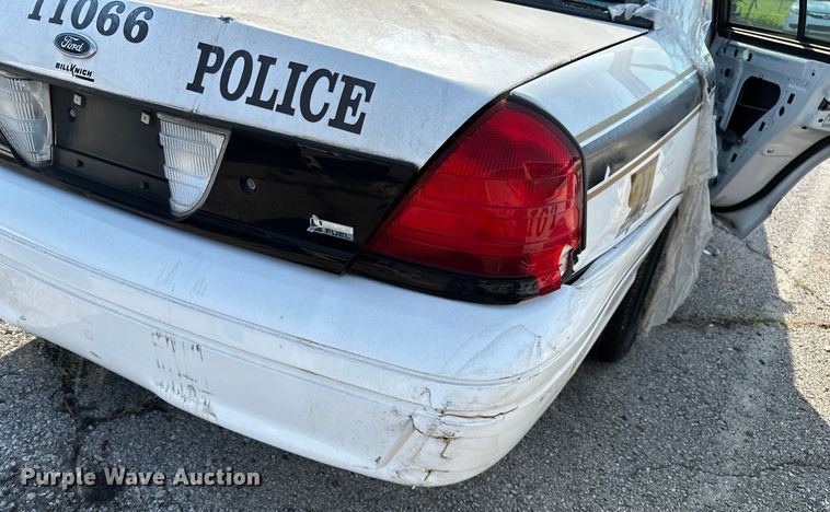 image for item GH9288 (2) Ford Crown Victoria Police Interceptors