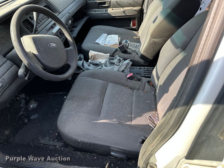 image for item GH9288 (2) Ford Crown Victoria Police Interceptors