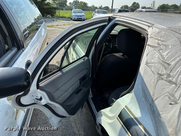 image for item GH9288 (2) Ford Crown Victoria Police Interceptors