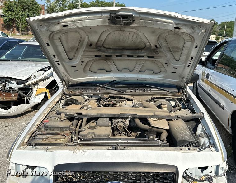 image for item GH9288 (2) Ford Crown Victoria Police Interceptors