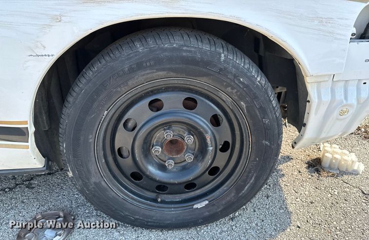 image for item GH9288 (2) Ford Crown Victoria Police Interceptors