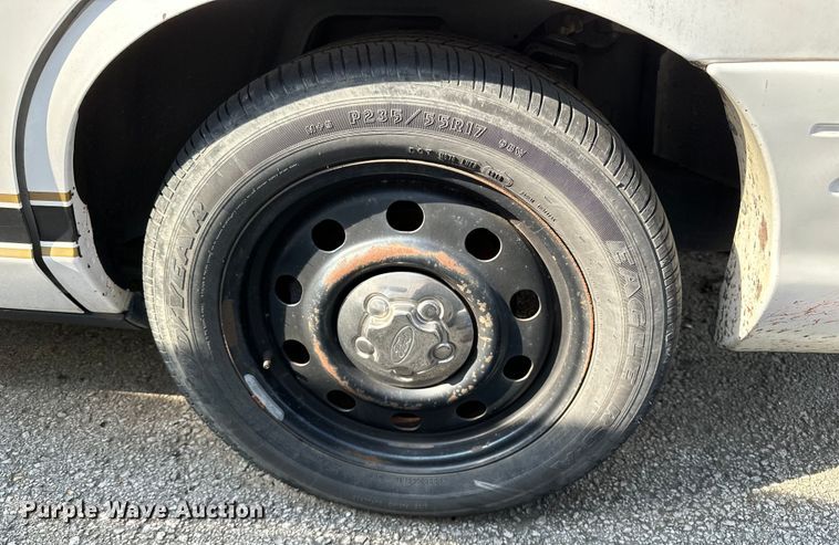 image for item GH9288 (2) Ford Crown Victoria Police Interceptors