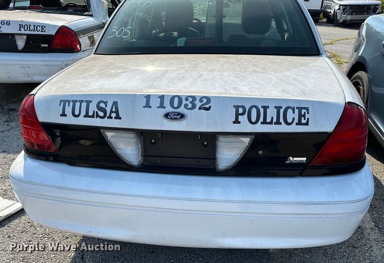 image for item GH9288 (2) Ford Crown Victoria Police Interceptors