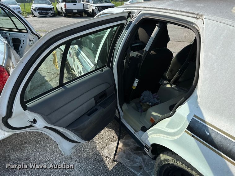 image for item GH9288 (2) Ford Crown Victoria Police Interceptors