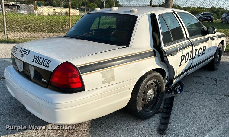 image for item GH9291 2011 Ford Crown Victoria Police Interceptor