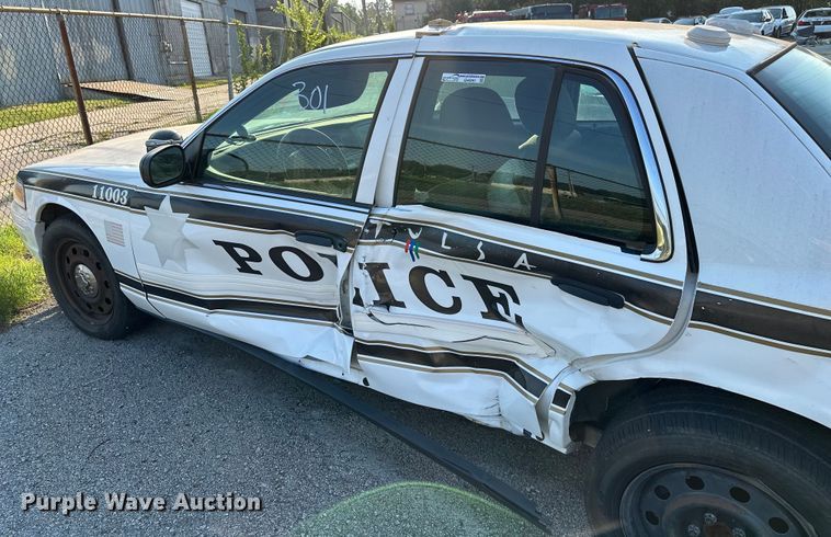 image for item GH9291 2011 Ford Crown Victoria Police Interceptor