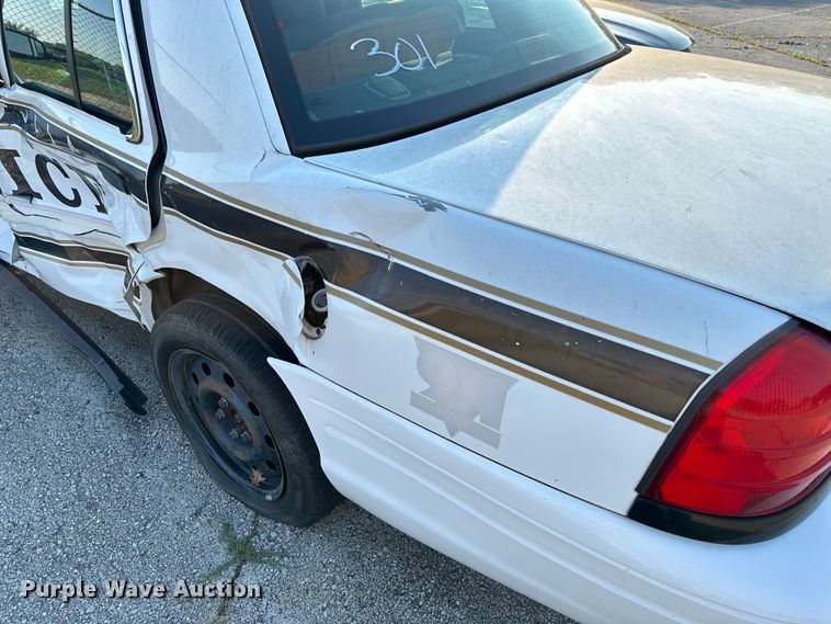 image for item GH9291 2011 Ford Crown Victoria Police Interceptor