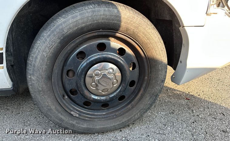 image for item GH9291 2011 Ford Crown Victoria Police Interceptor