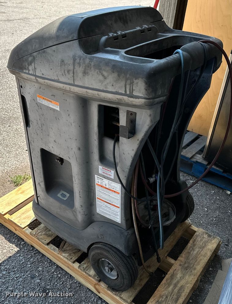 image for item GH9292 SPX Robinair 17800B  freon recovery system