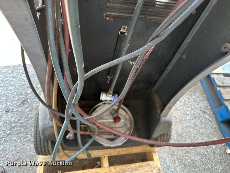 image for item GH9292 SPX Robinair 17800B  freon recovery system