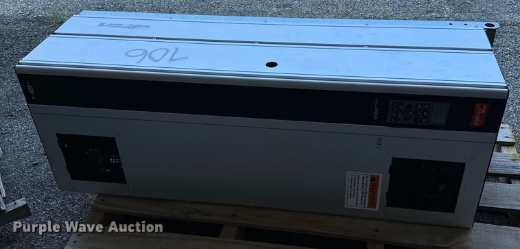 image for item GH9297 Danfoss VLT 8000 Aqua  frequency converter