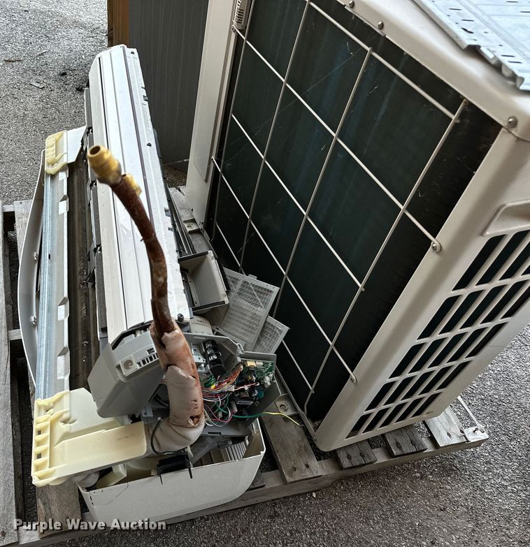 image for item GH9298 Fujitsu AOU36CLX1  AC system