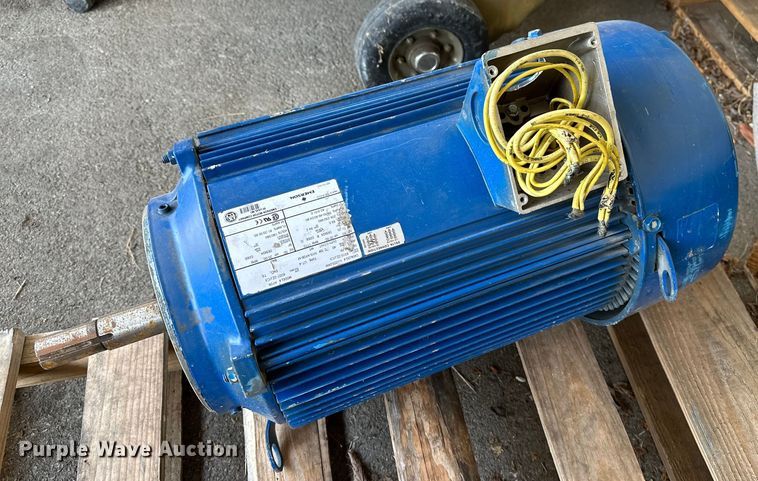 image for item GH9300 (2) Emerson AF06 electric motors